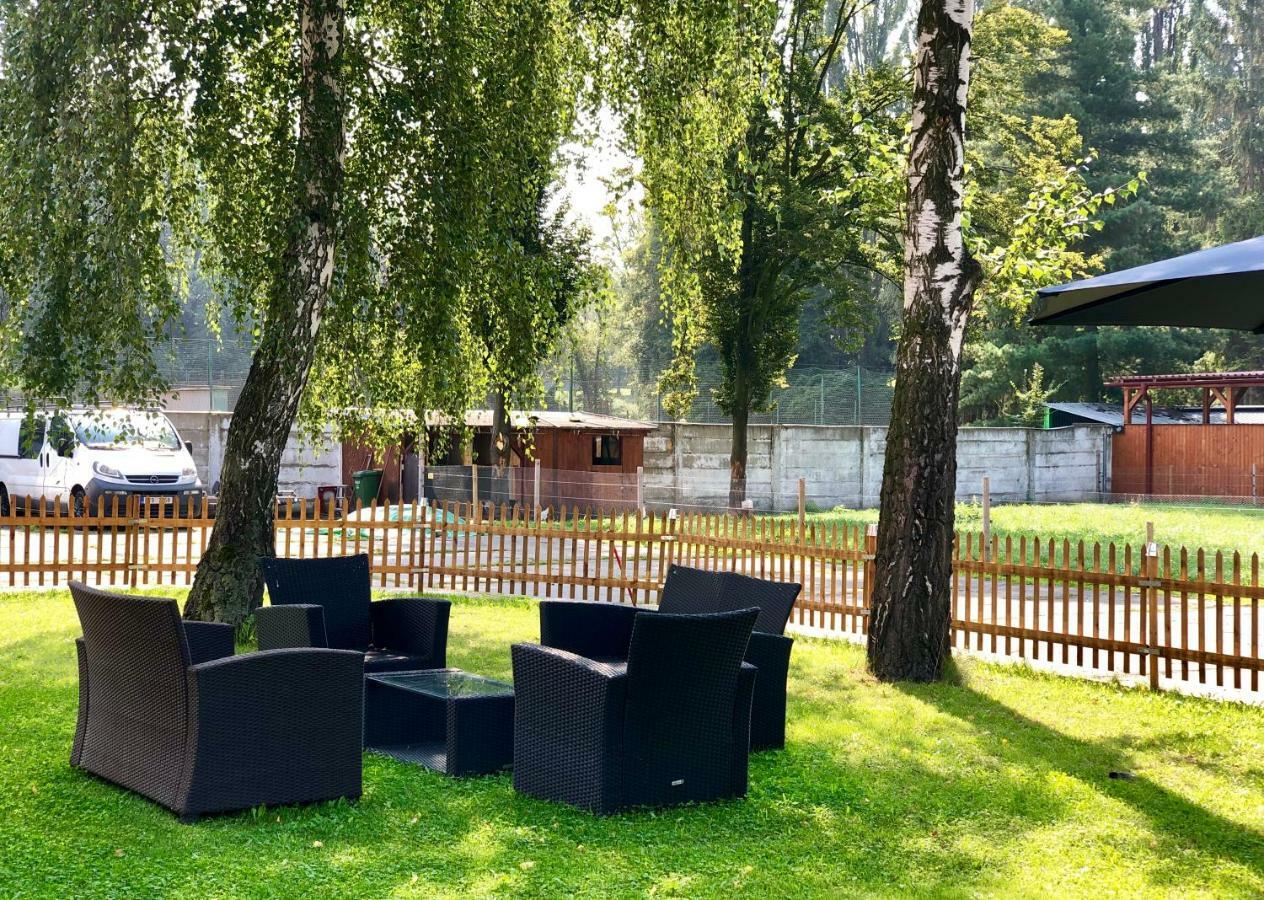 Skolici Stredisko Abena S Ubytovanim Leilighet Ostrava Eksteriør bilde